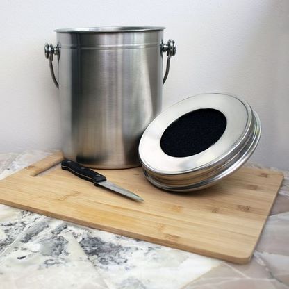 Utopia Kitchen Cubeta de compostaje Recipiente de compostaje de acero inoxidable para encimera de cocina 5 Litros Incluye 1 filtro de carbón de repuesto 